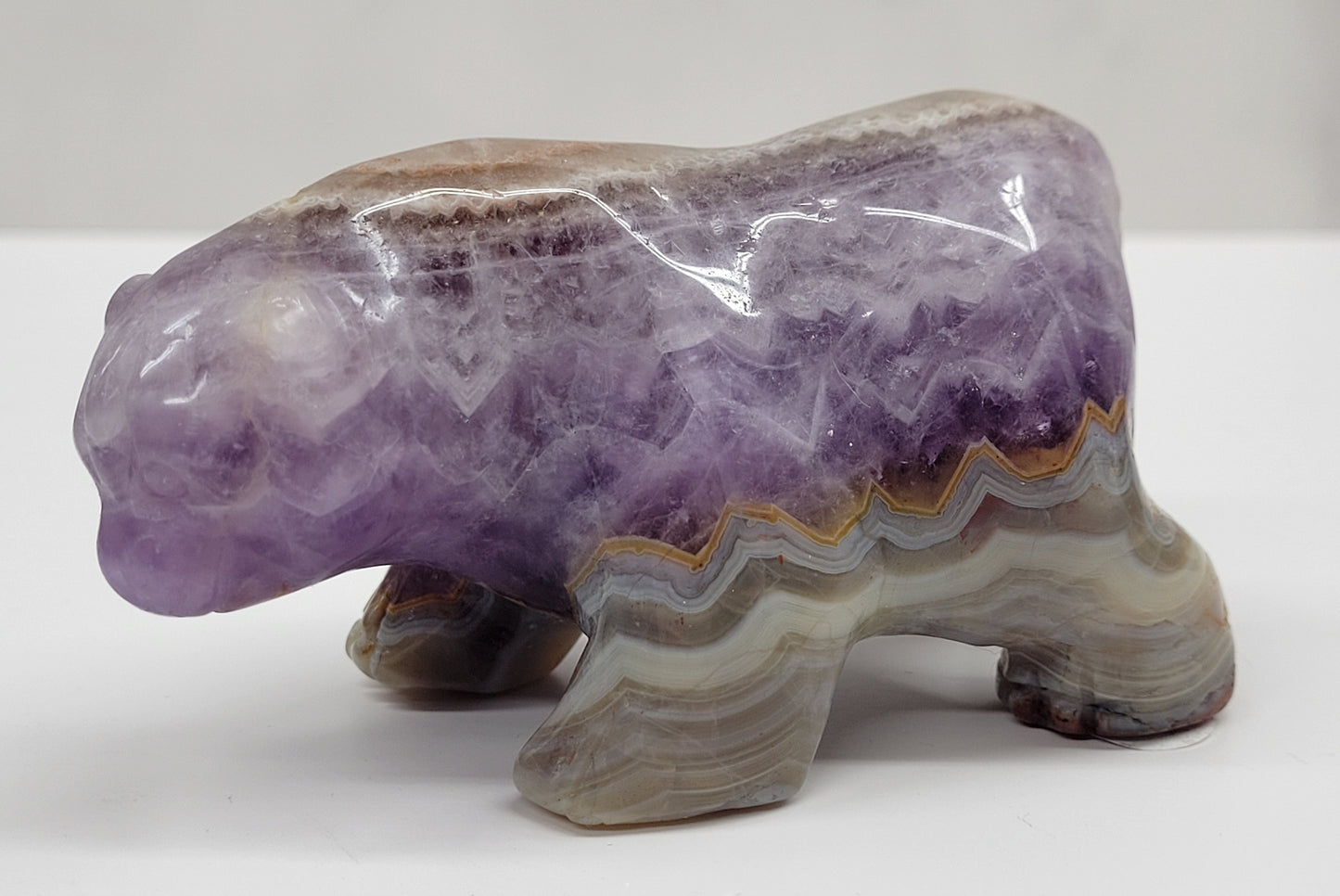 Bear carving - Amethyst w/ Agate (L)