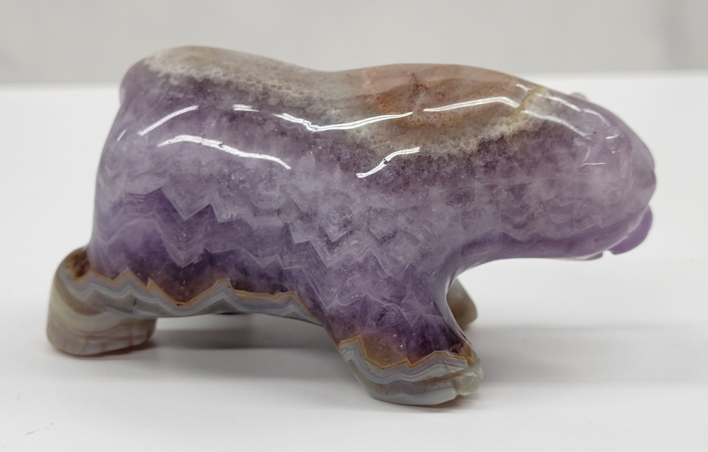 Bear carving - Amethyst w/ Agate (L)