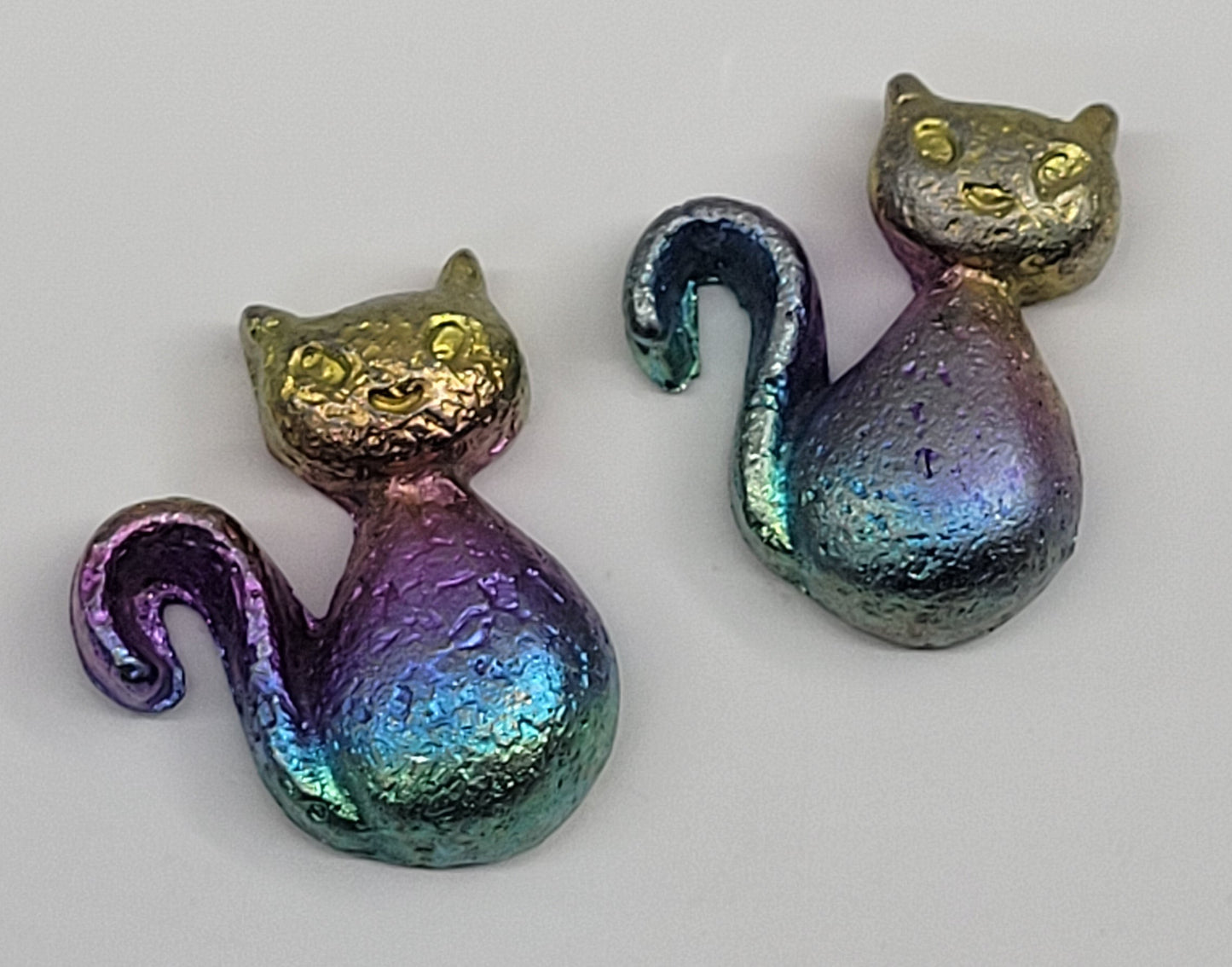 Bismuth carving - Cat