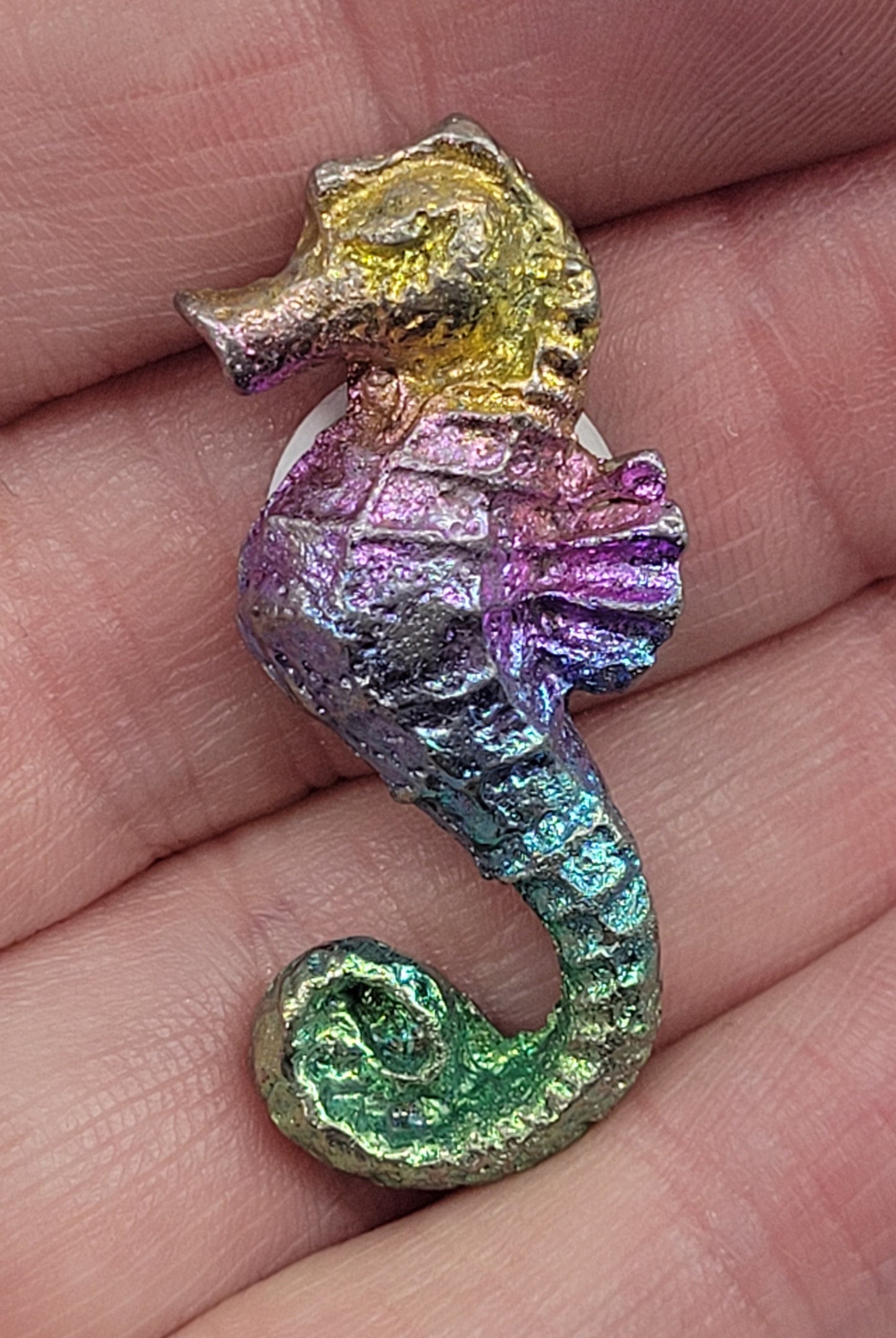 Bismuth carving - Seahorse
