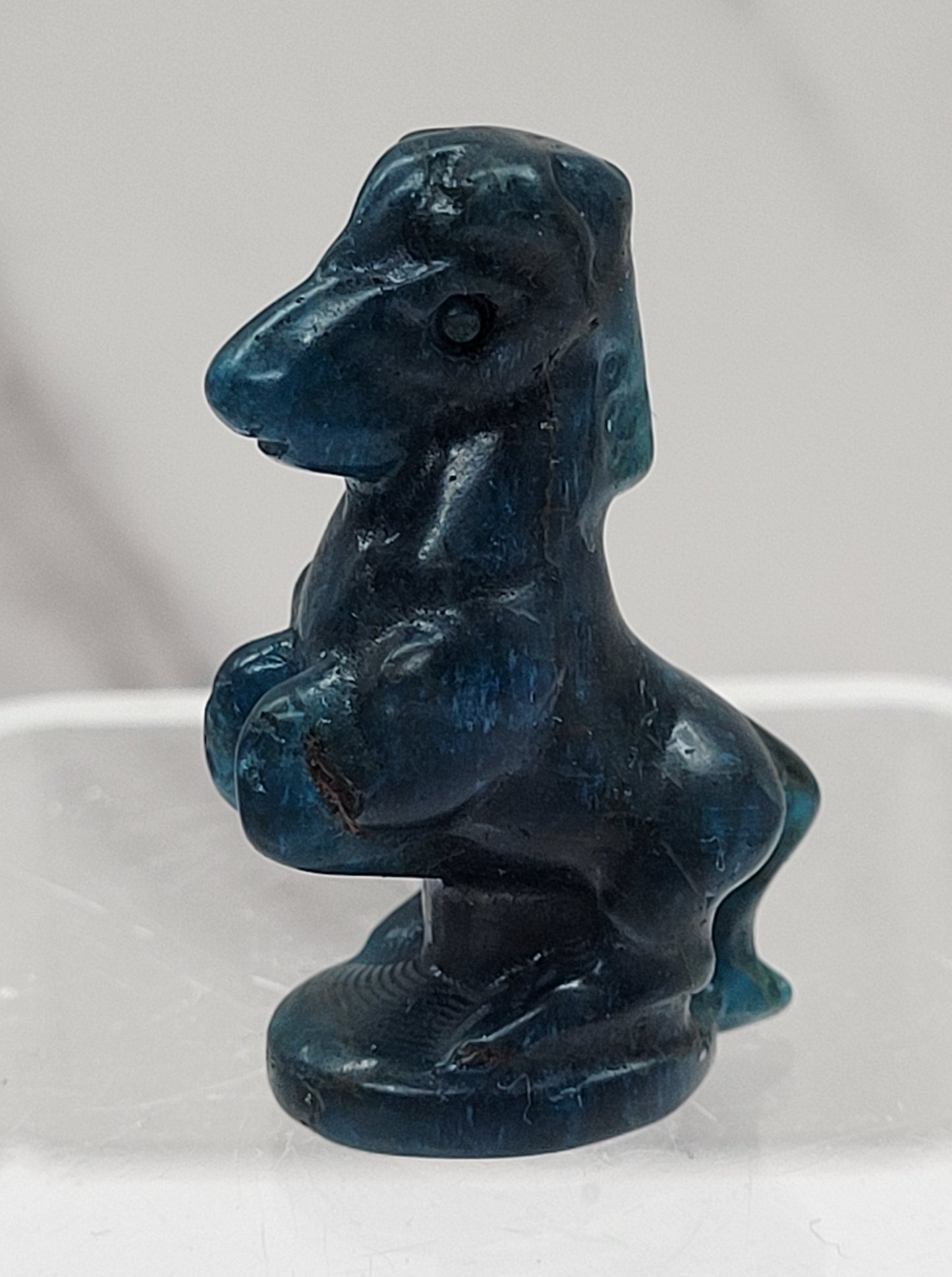 Horse carvings (S) - Blue Apatite