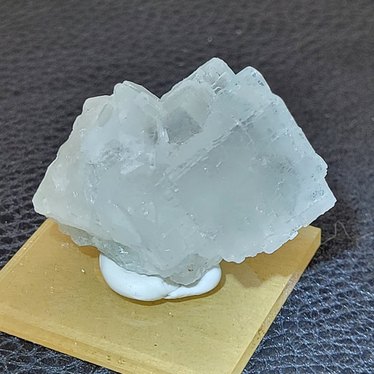 XHL Fluorite - China