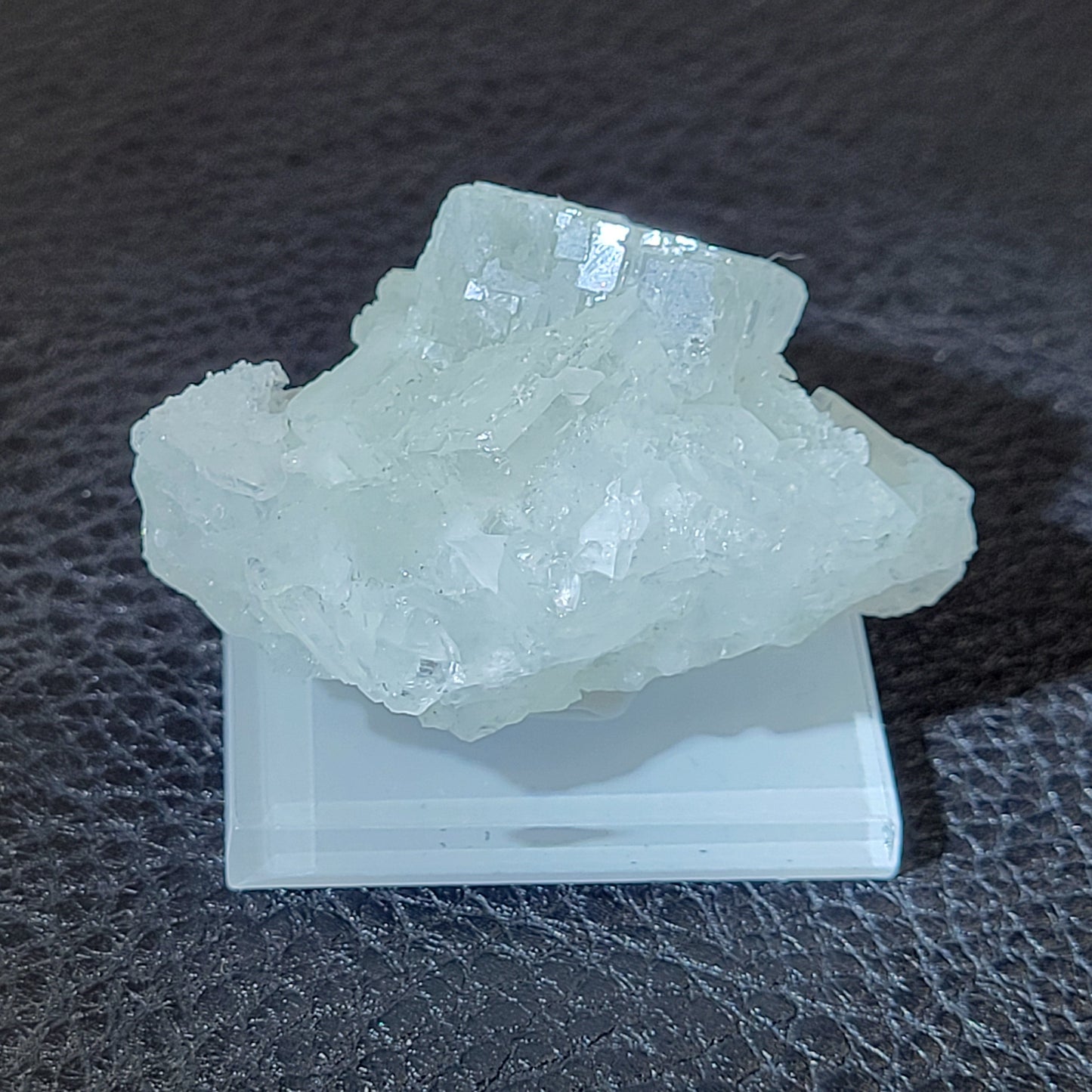 XHL Fluorite - China
