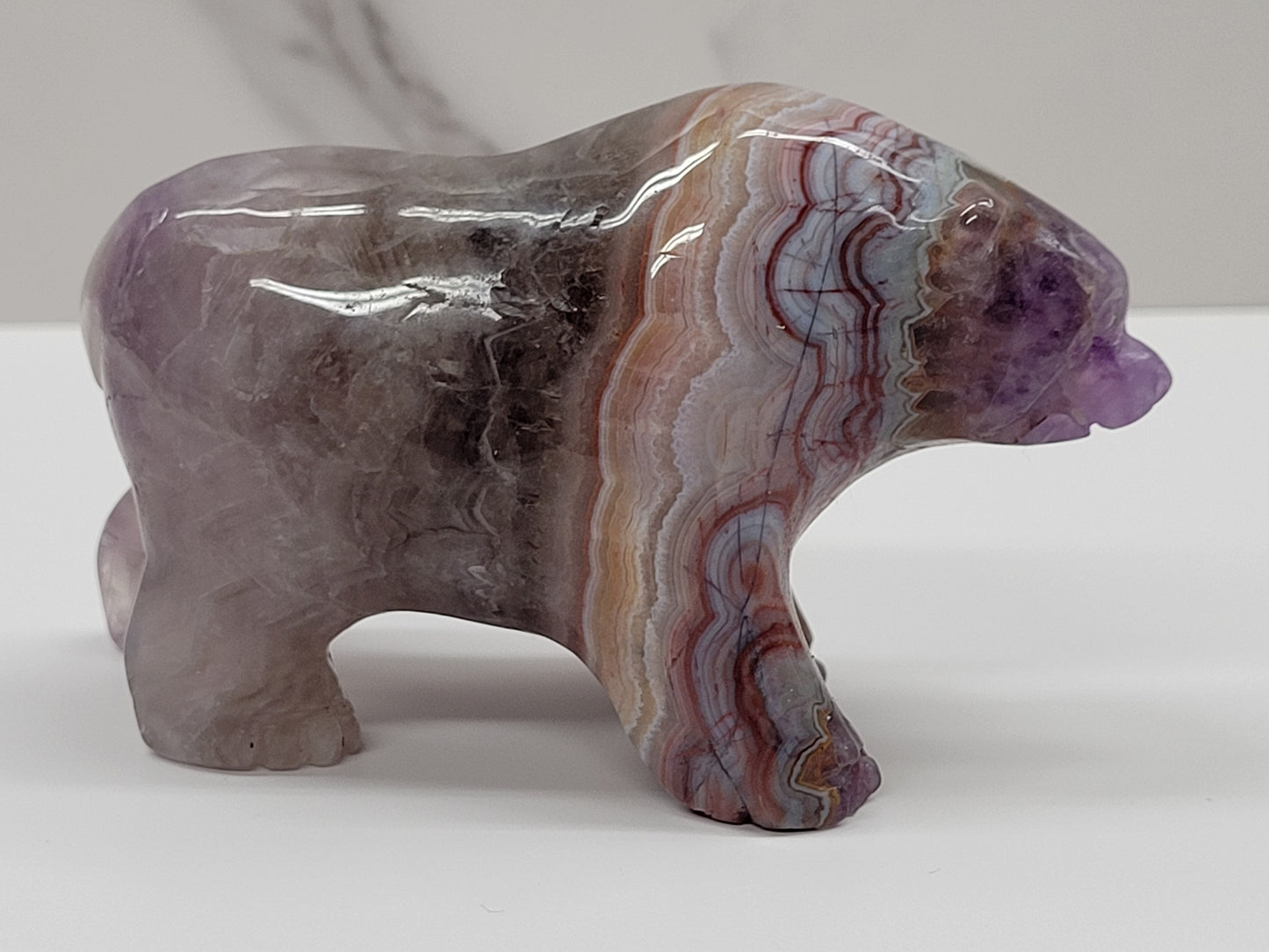 Bear carving - Amethyst w/ Agate (L)