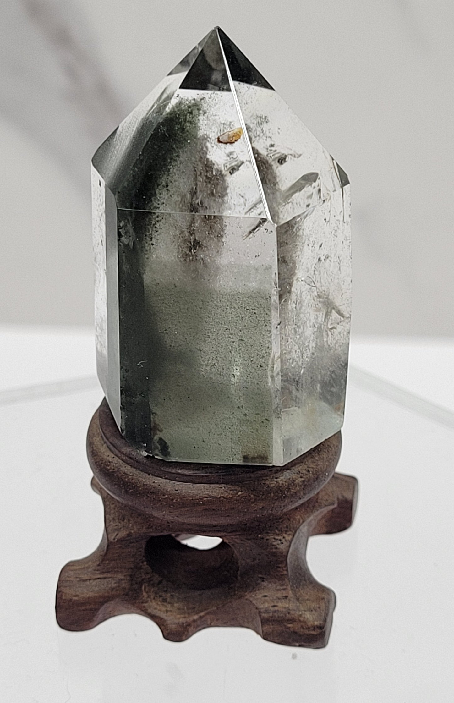 Garden Quartz tower/free form on stand