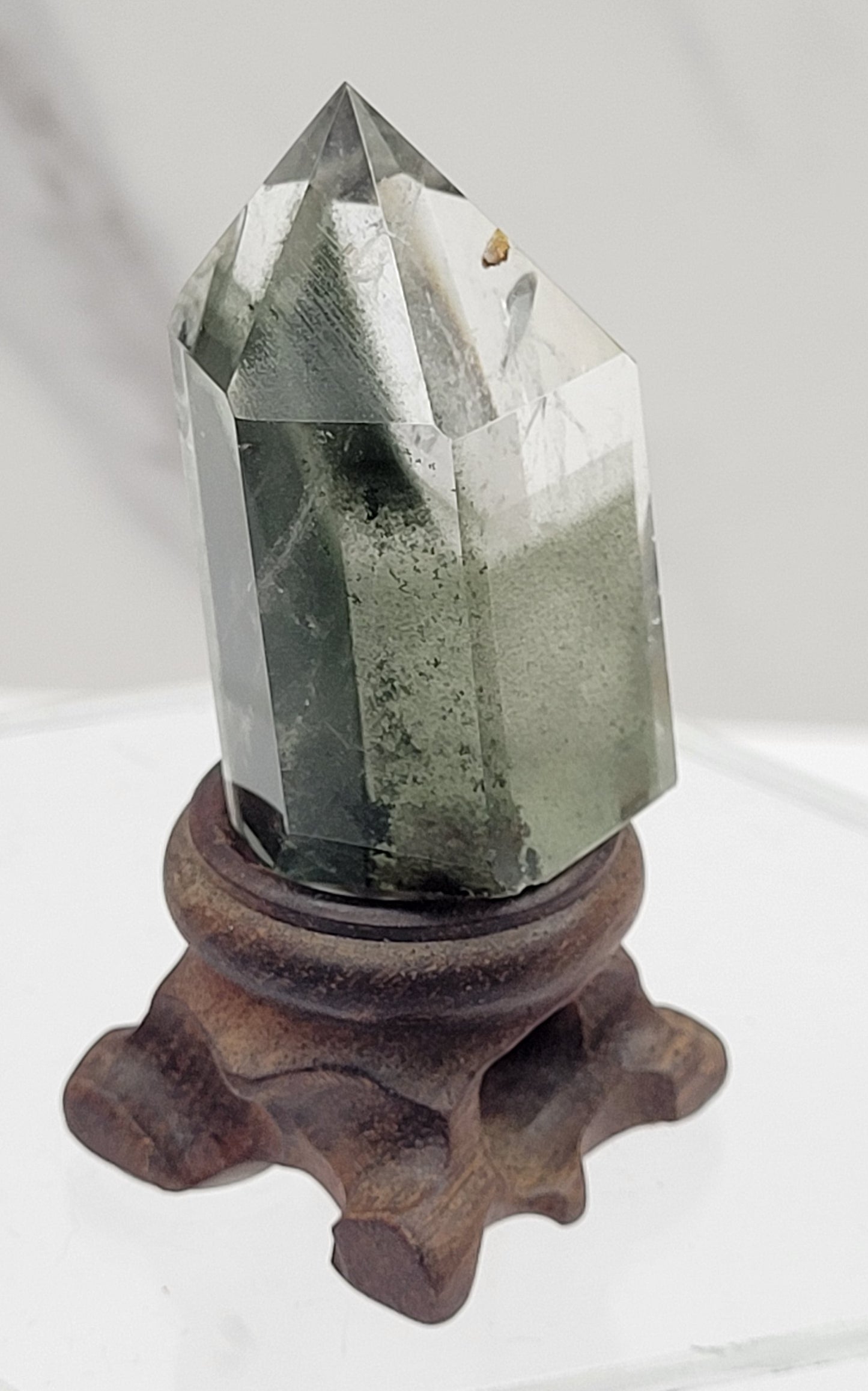 Garden Quartz tower/free form on stand