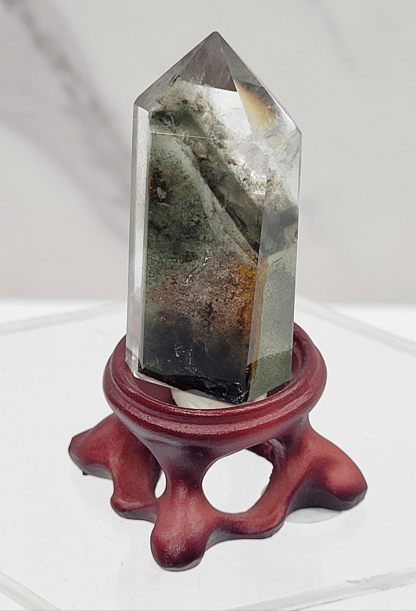Garden Quartz tower/free form on stand