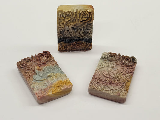 Alashan Agate mini carving - Phoenix pendant