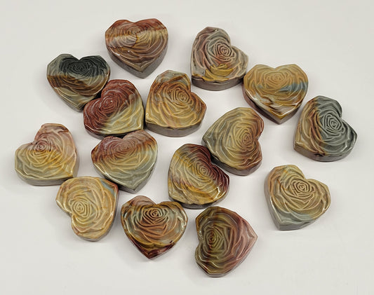 Alashan Agate mini carving - Heart rose