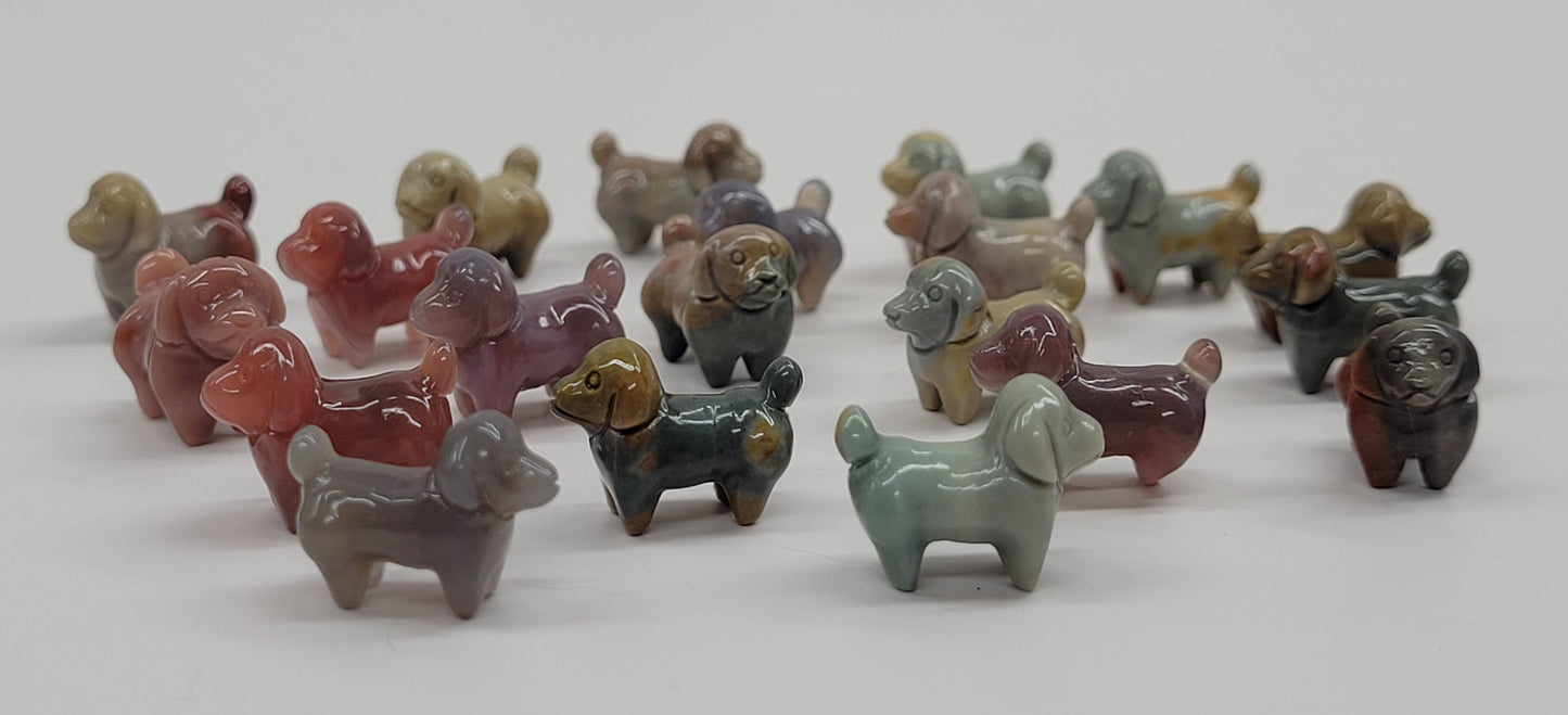 Alashan Agate mini carving - Dachshund