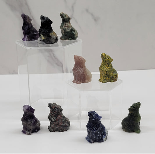 Wolf carvings (small)