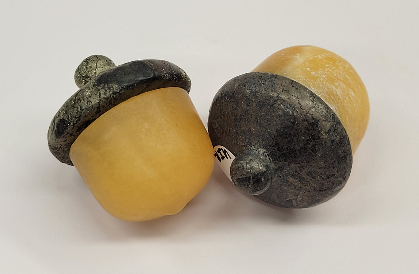 Acorn carving (medium)