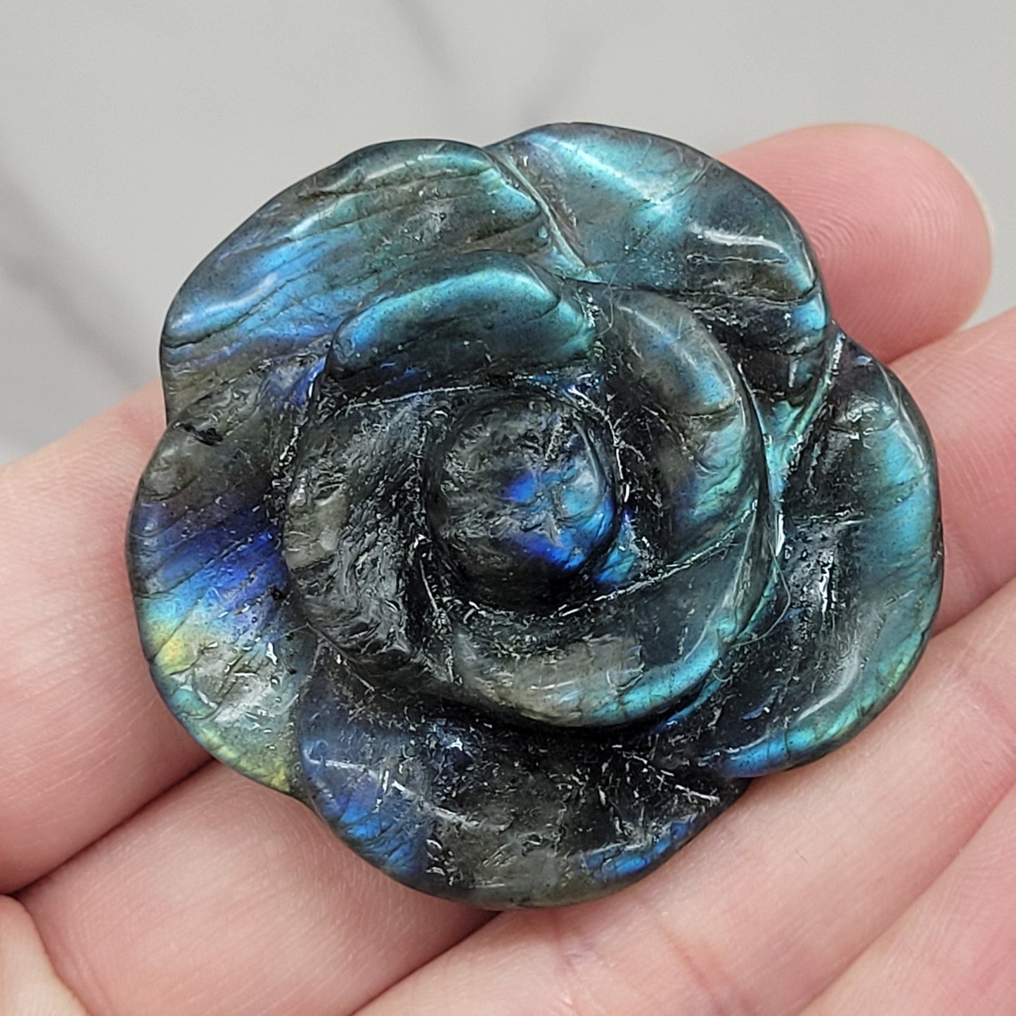 Labradorite rose carving (Style B)