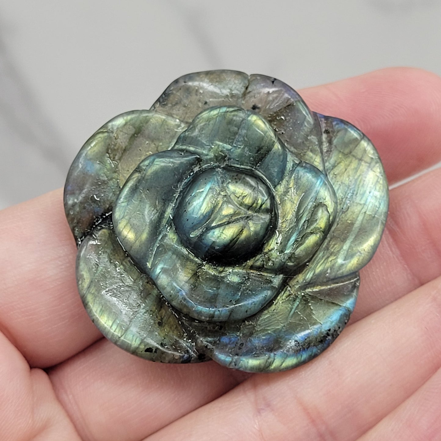 Labradorite rose carving (Style B)