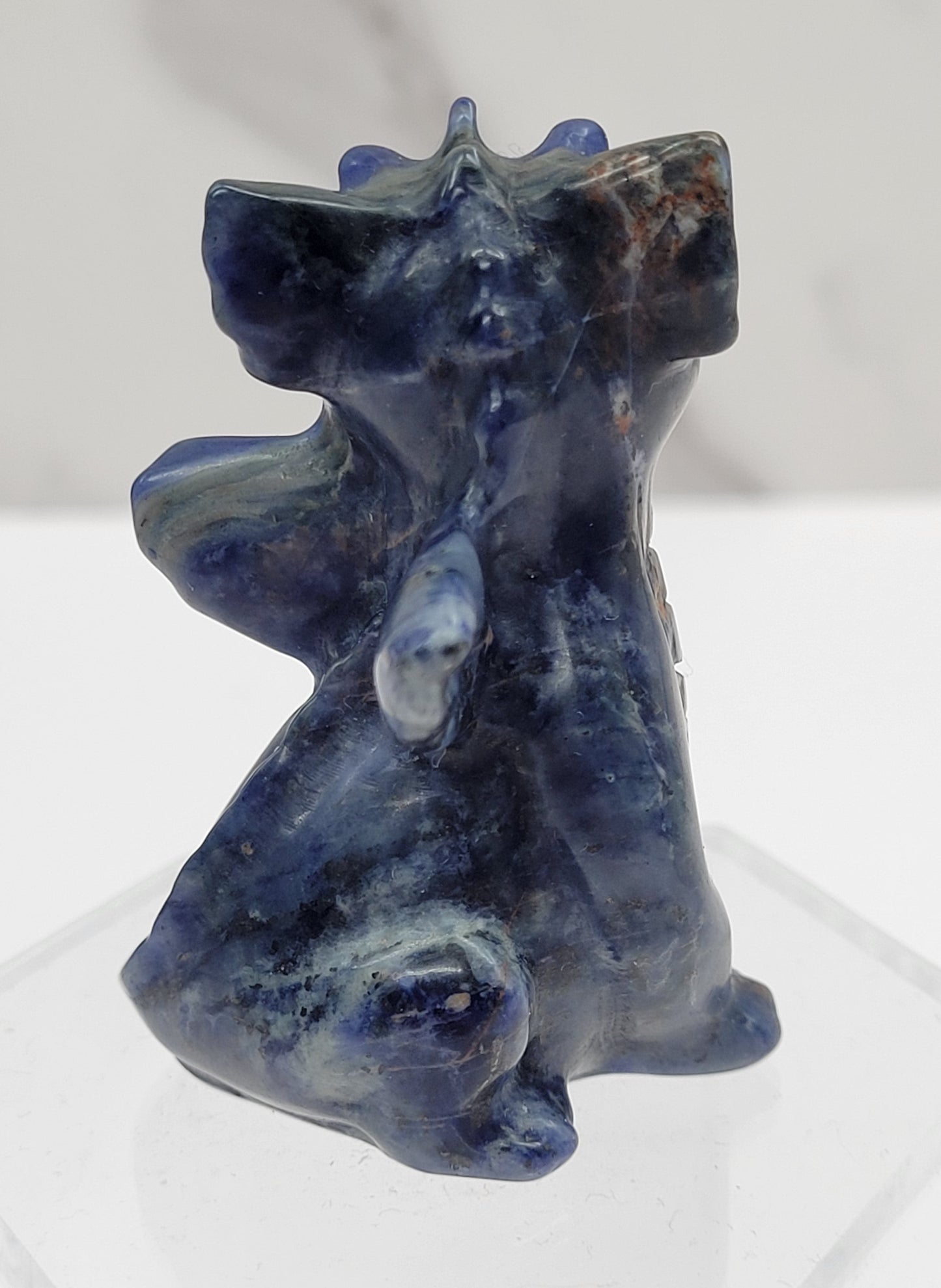 Dragon standing carving (M)
