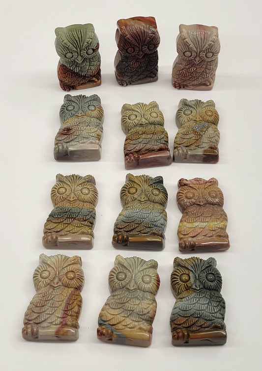 Alashan Agate mini carving - Owl 3