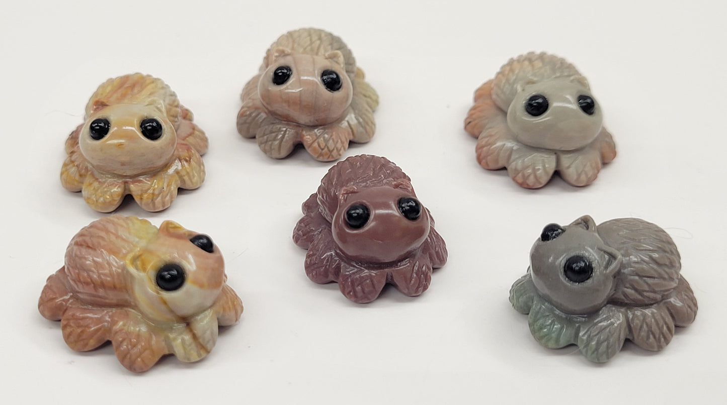 Alashan Agate mini carving - Spider
