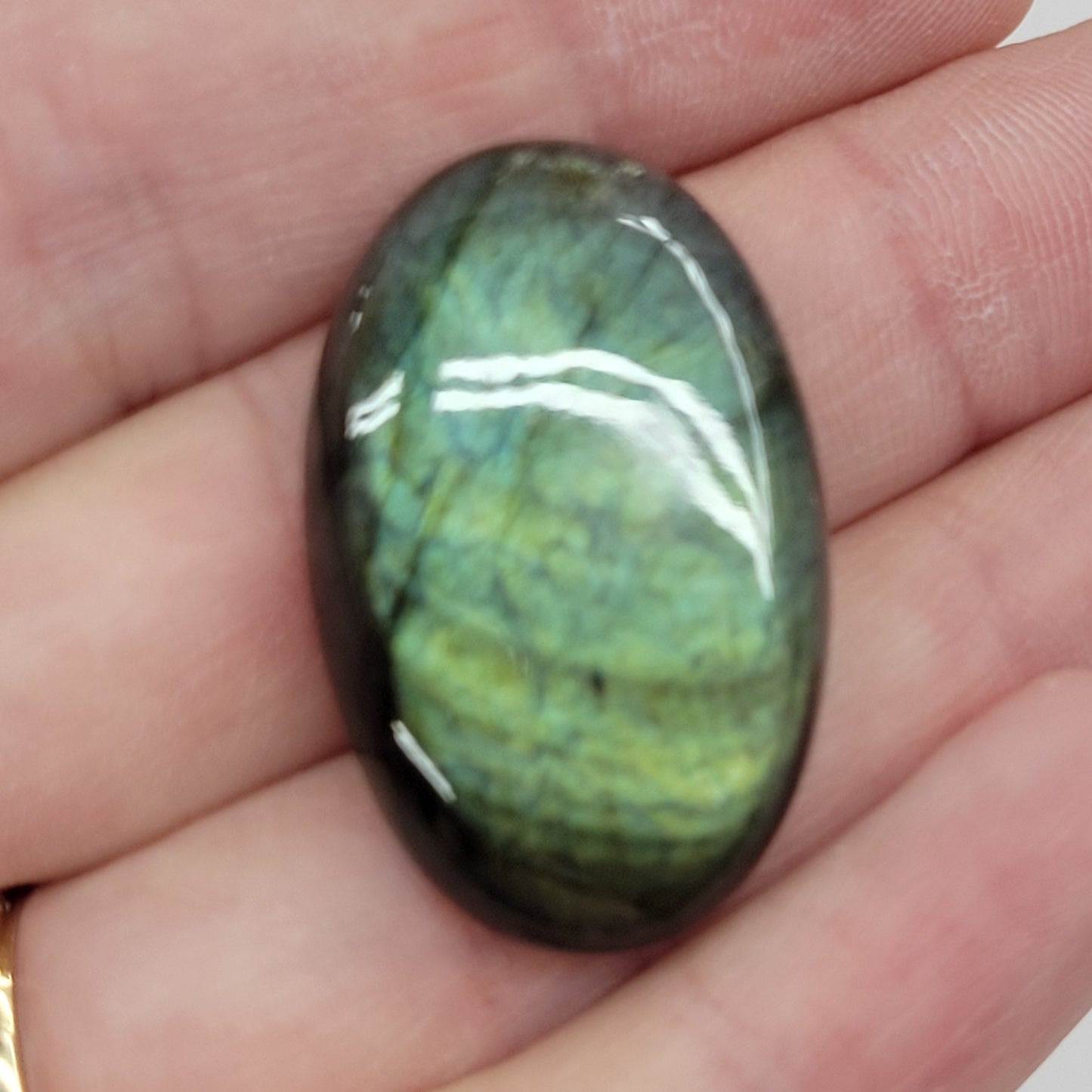 Labradorite cabachon