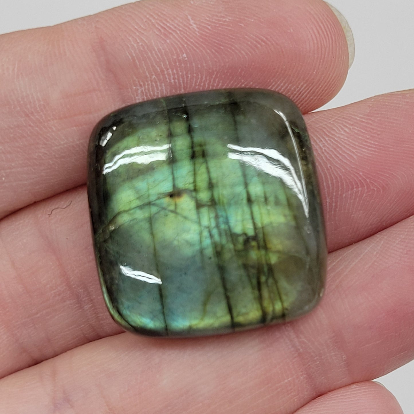 Labradorite cabachon