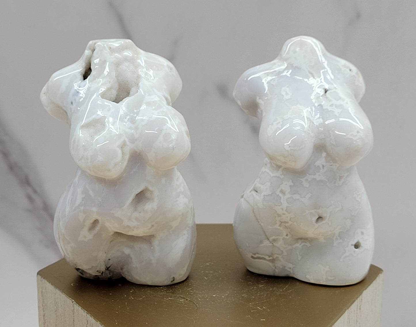 Goddess body (L) - Snow Agate