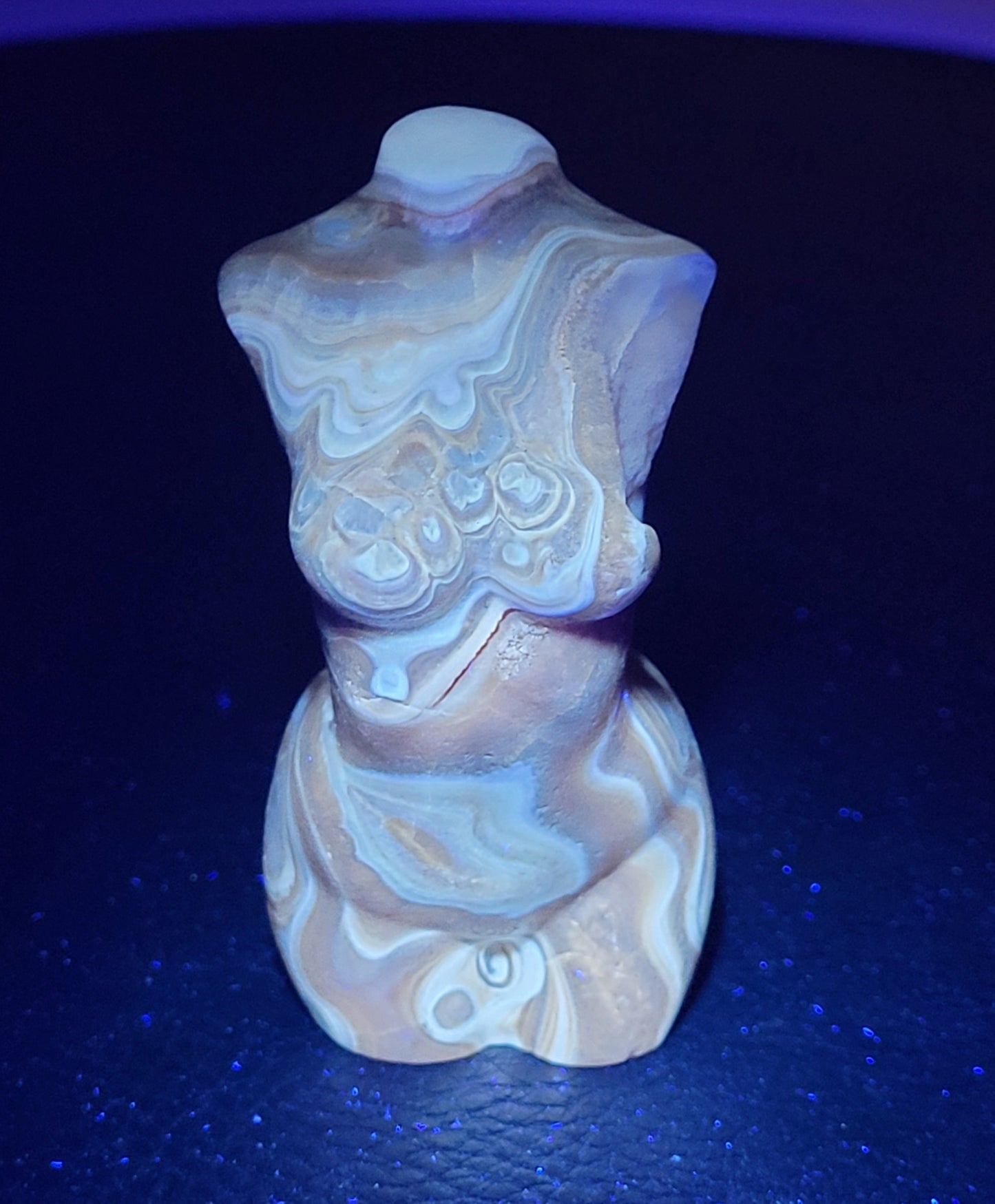 Goddess body (L) - Amber Calcite