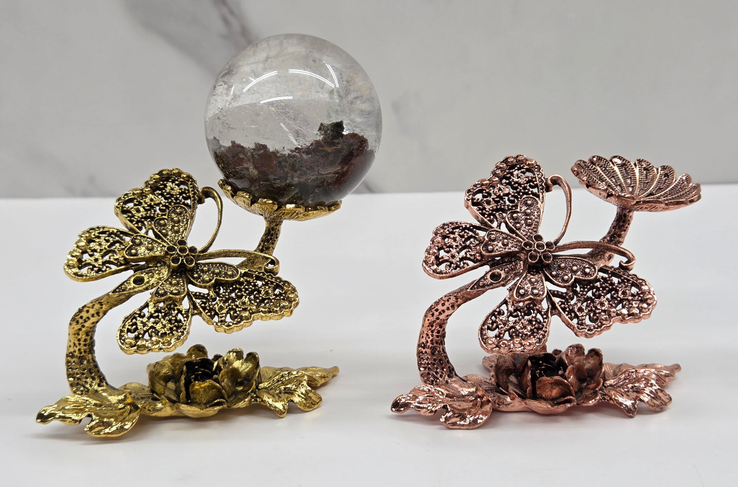 Sphere stand - metal Butterfly
