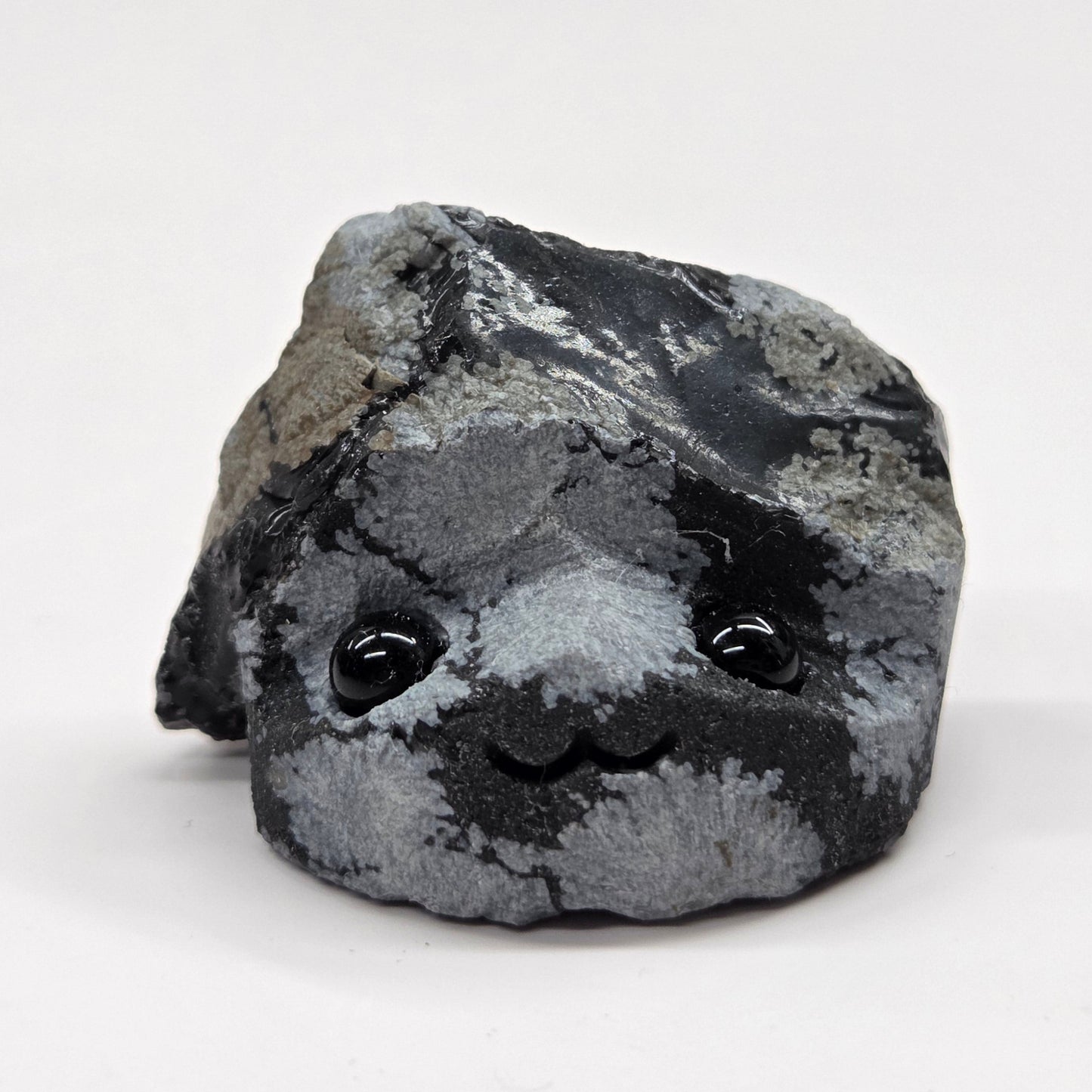 Hedgie - Snowflake Obsidian