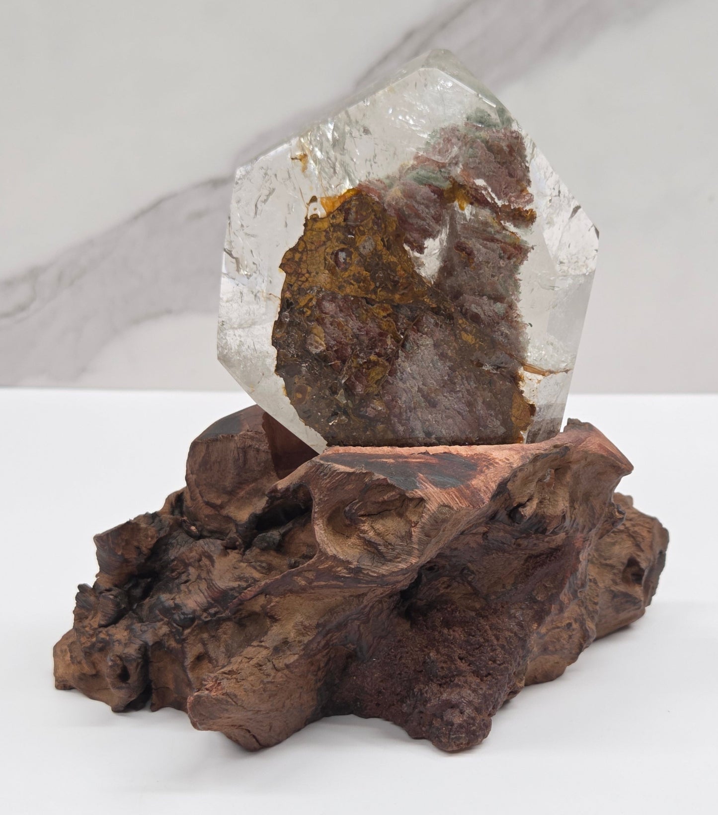 Garden Quartz statement towers on driftwood stand