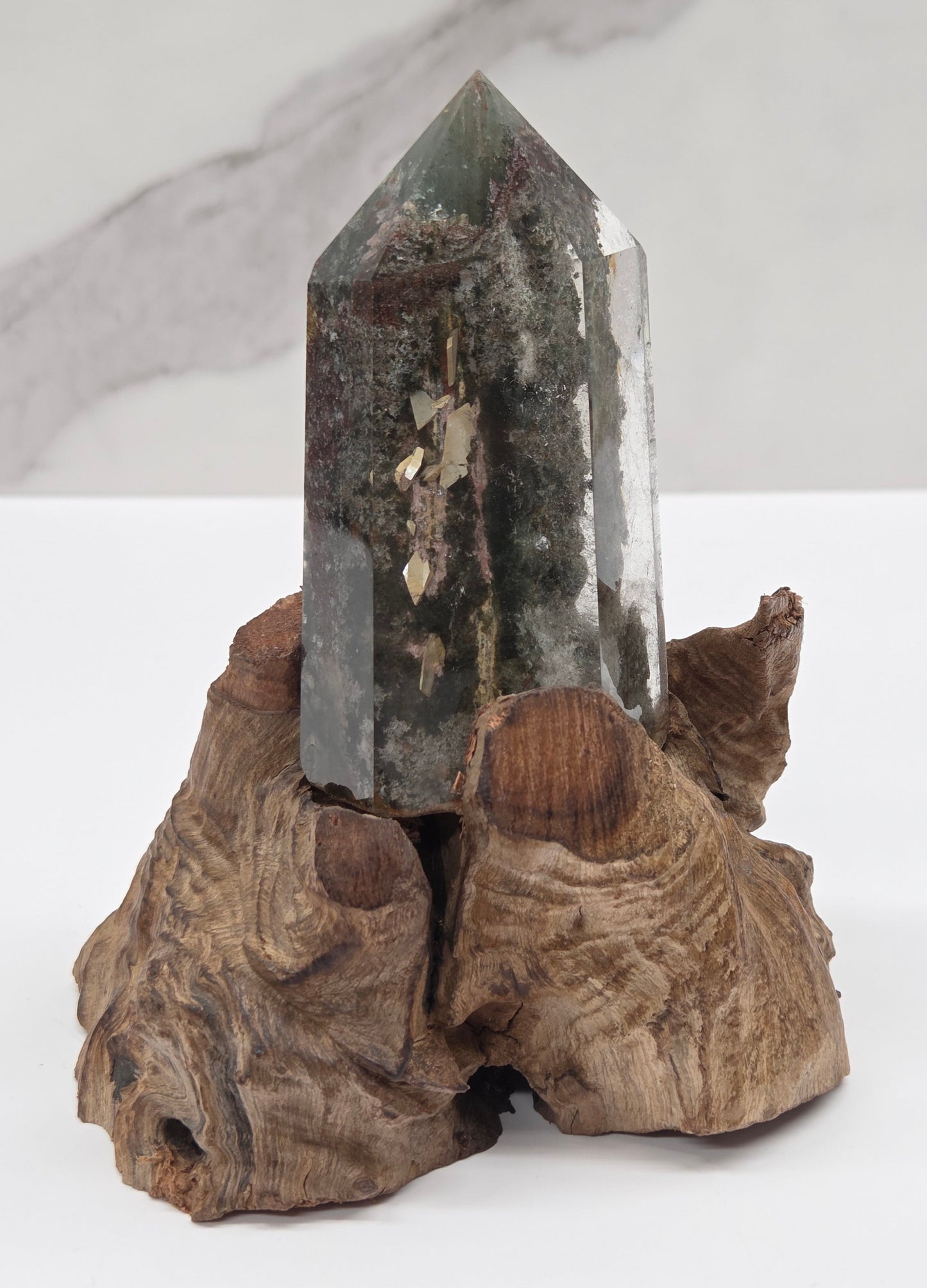 Garden Quartz statement towers on driftwood stand