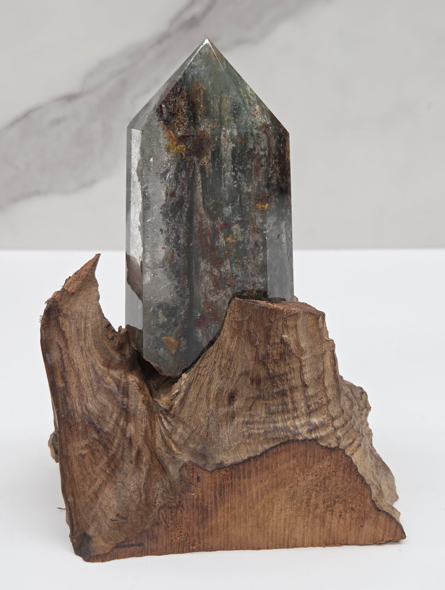 Garden Quartz statement towers on driftwood stand