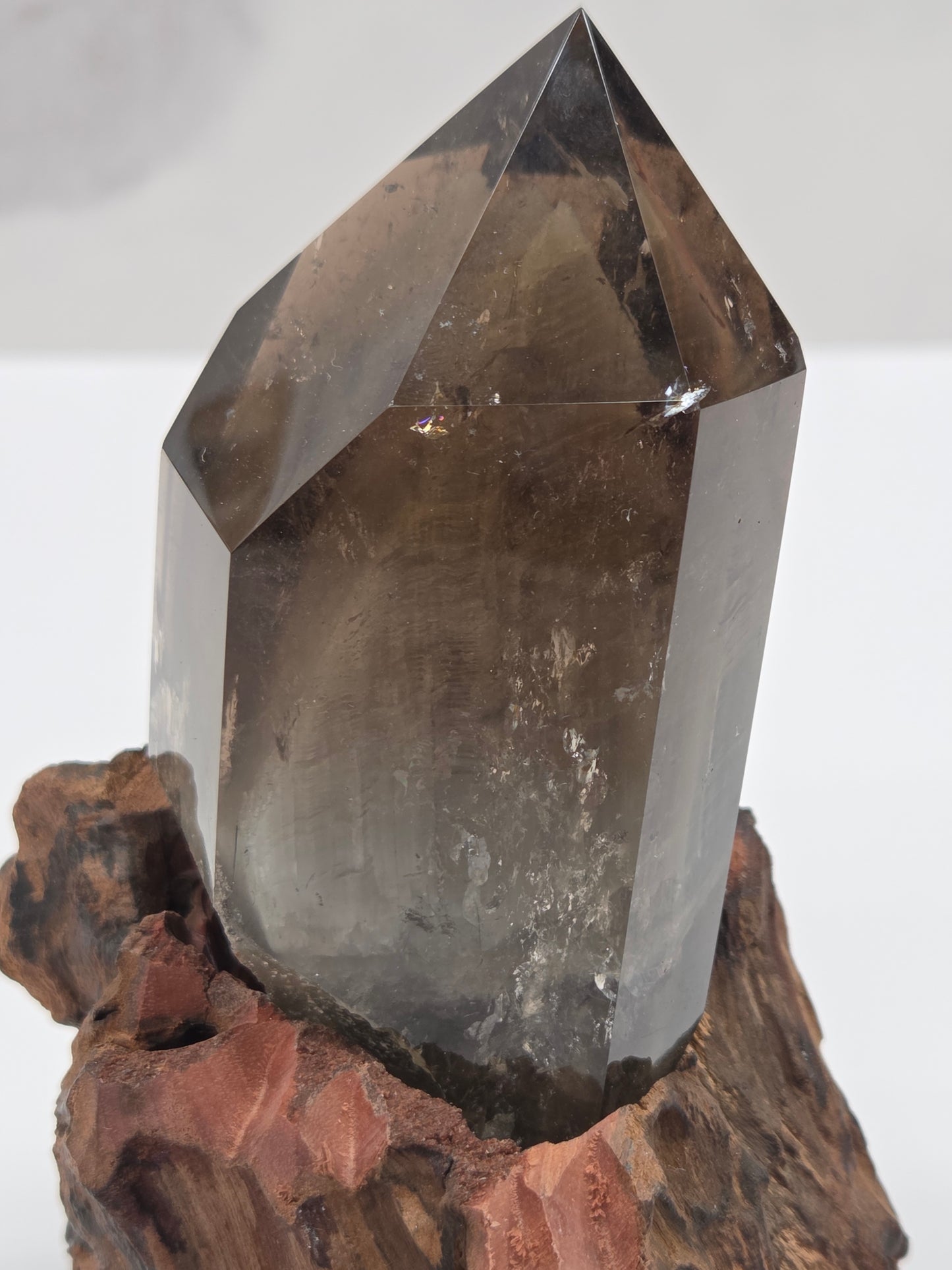 Garden Quartz statement towers on driftwood stand