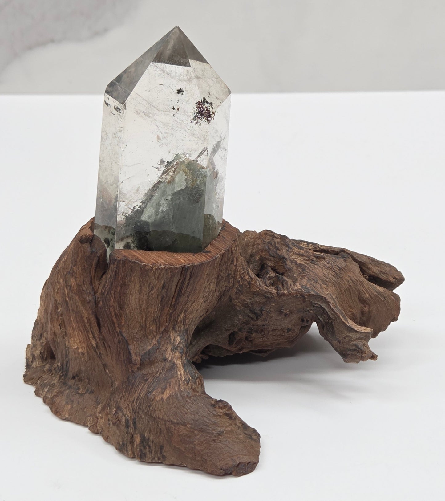 Garden Quartz statement towers on driftwood stand