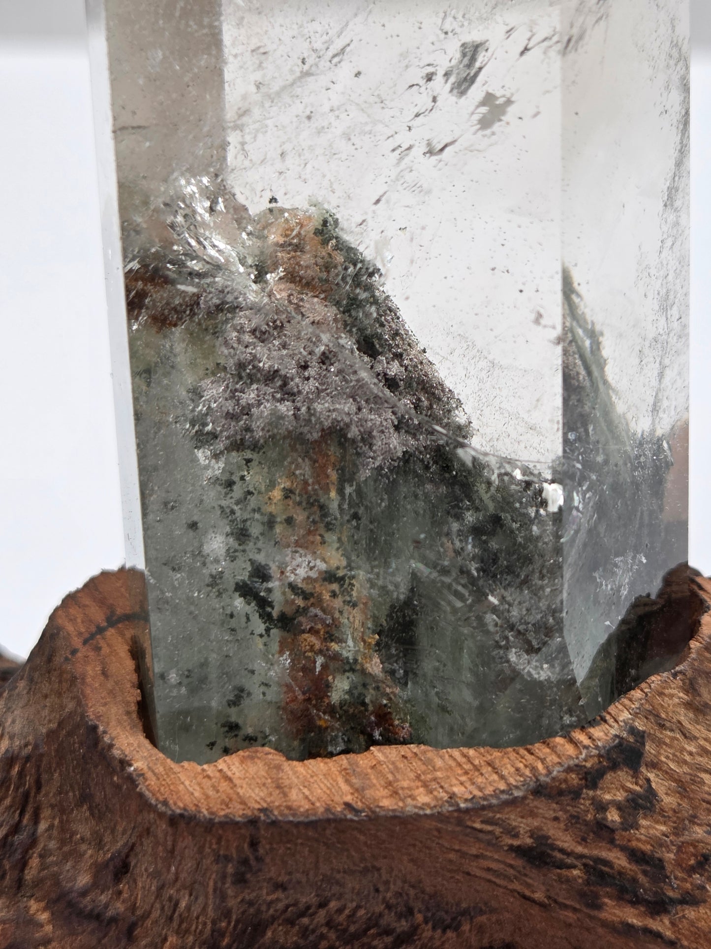 Garden Quartz statement towers on driftwood stand