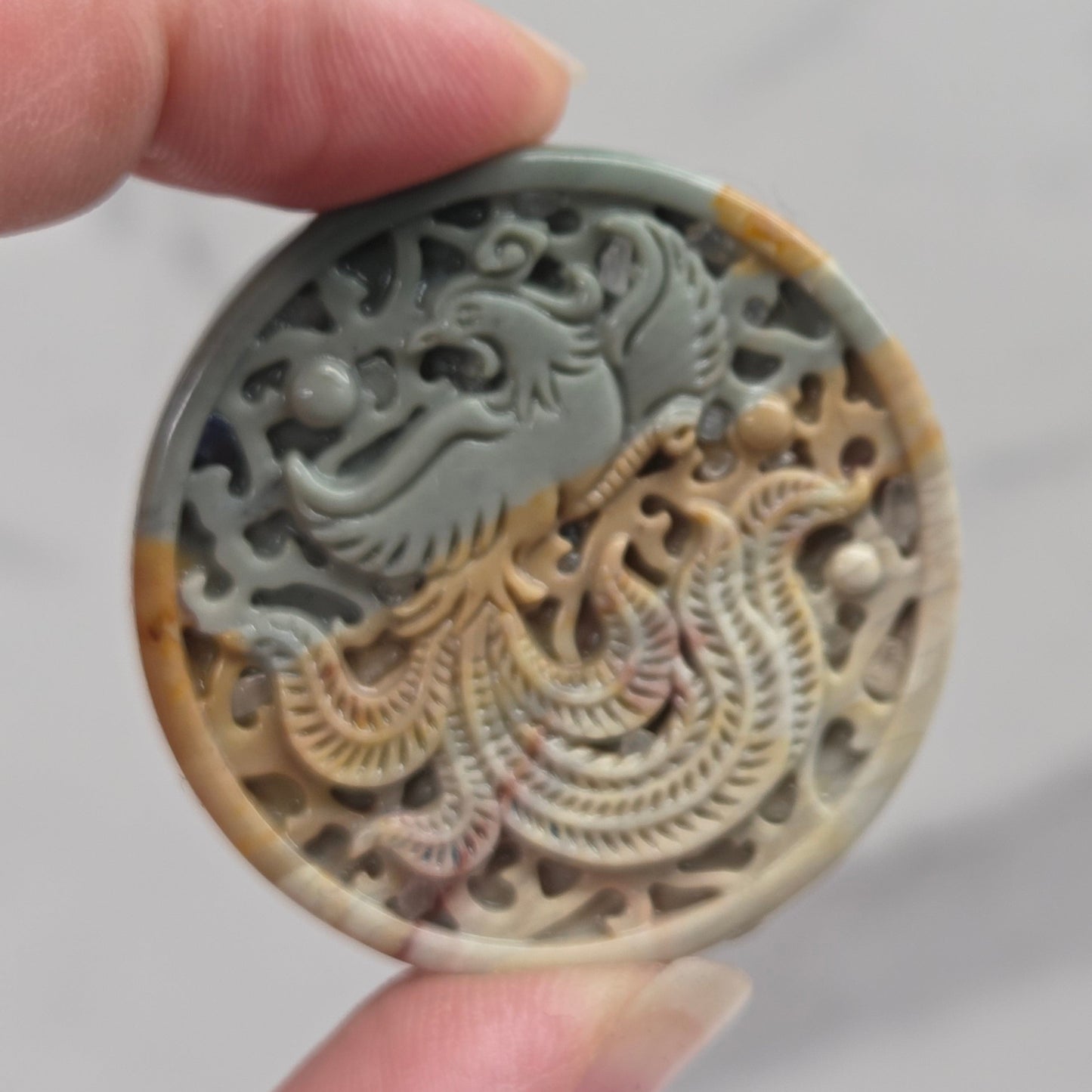 Alashan Agate mini carving - Phoenix coin