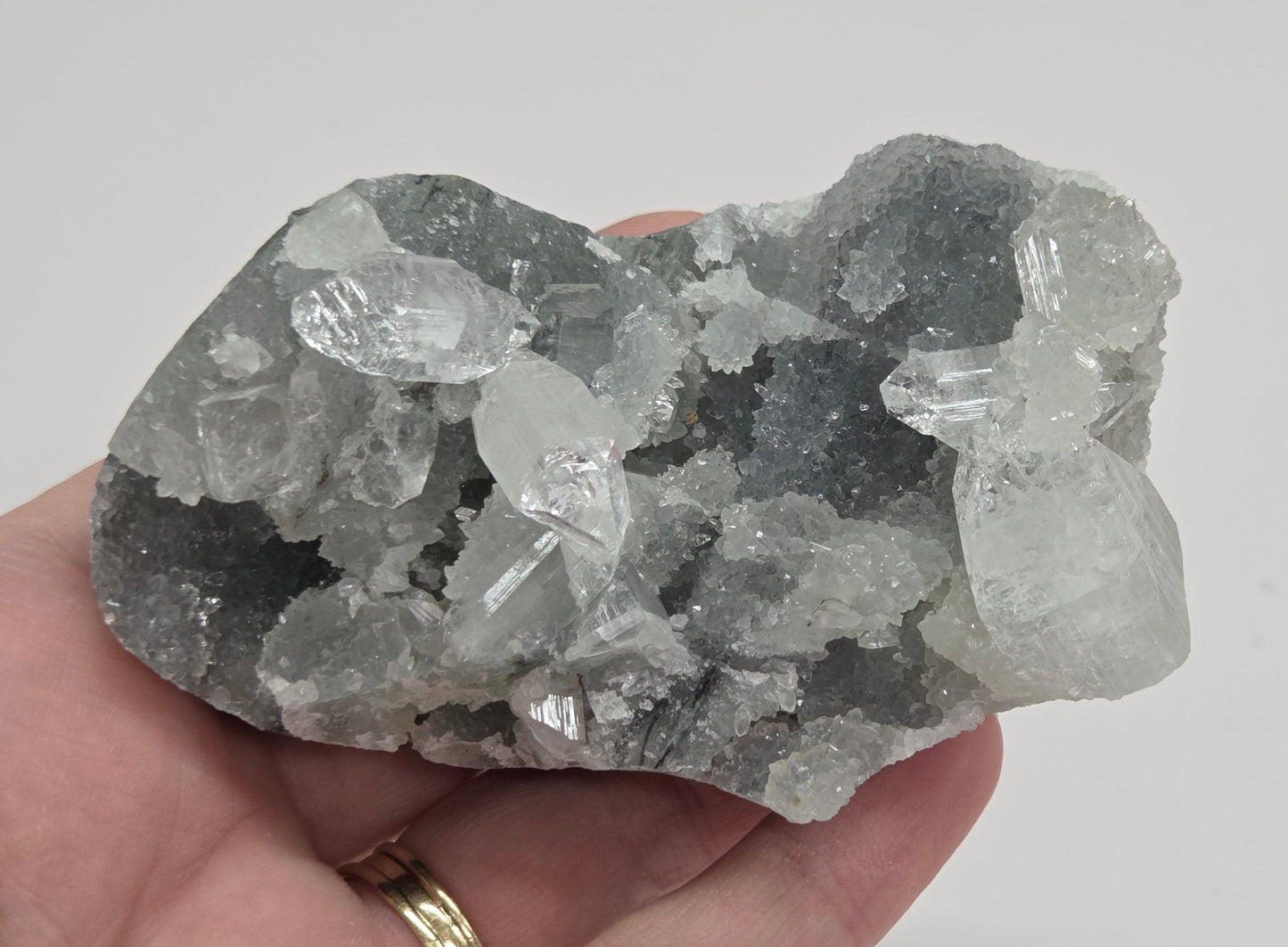 Apophyllite medium/large specimens