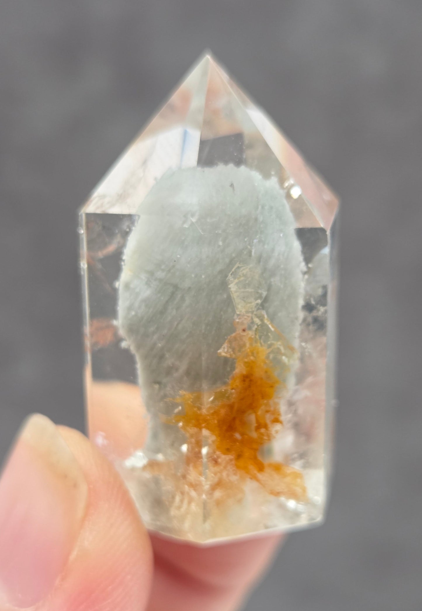 White Garden Quartz tower (small)