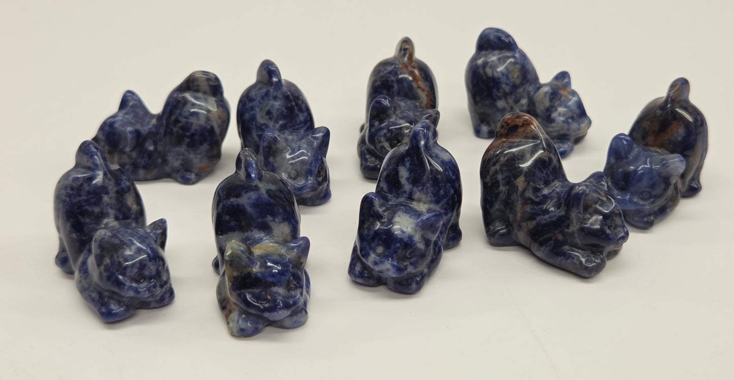 Cat/kitty carvings - playful (X-small)