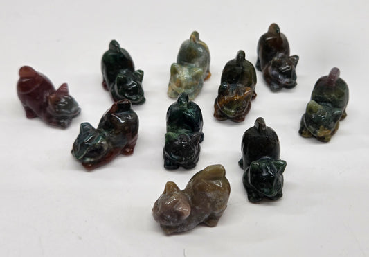 Cat/kitty carvings - playful (X-small)