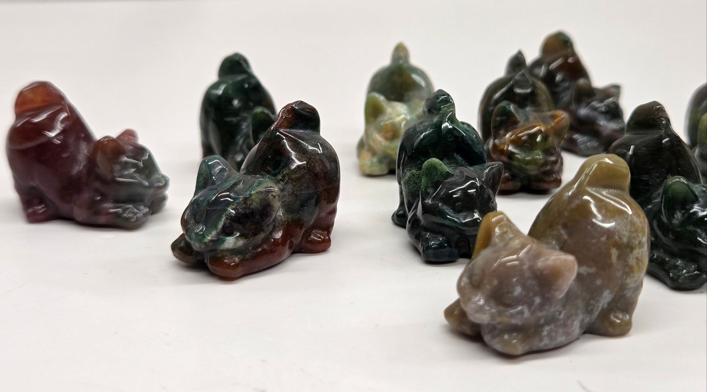 Cat/kitty carvings - playful (X-small)