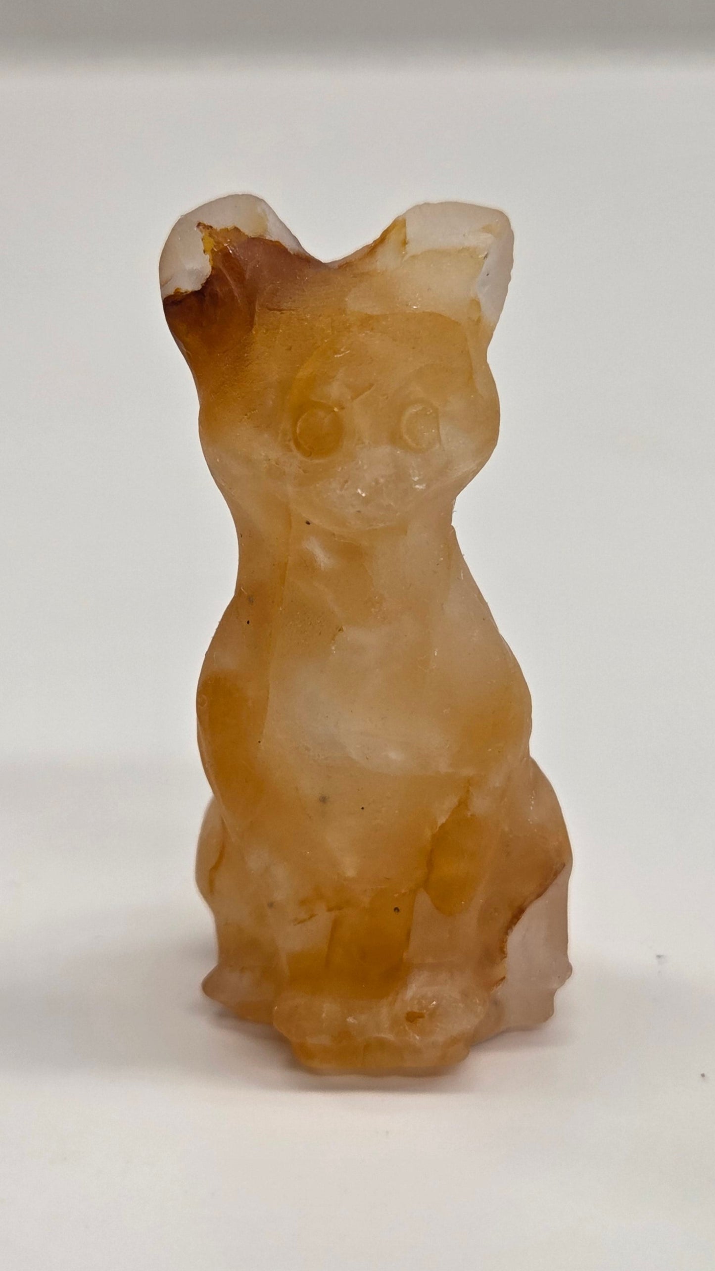 Cat/kitty carving - sitting tall