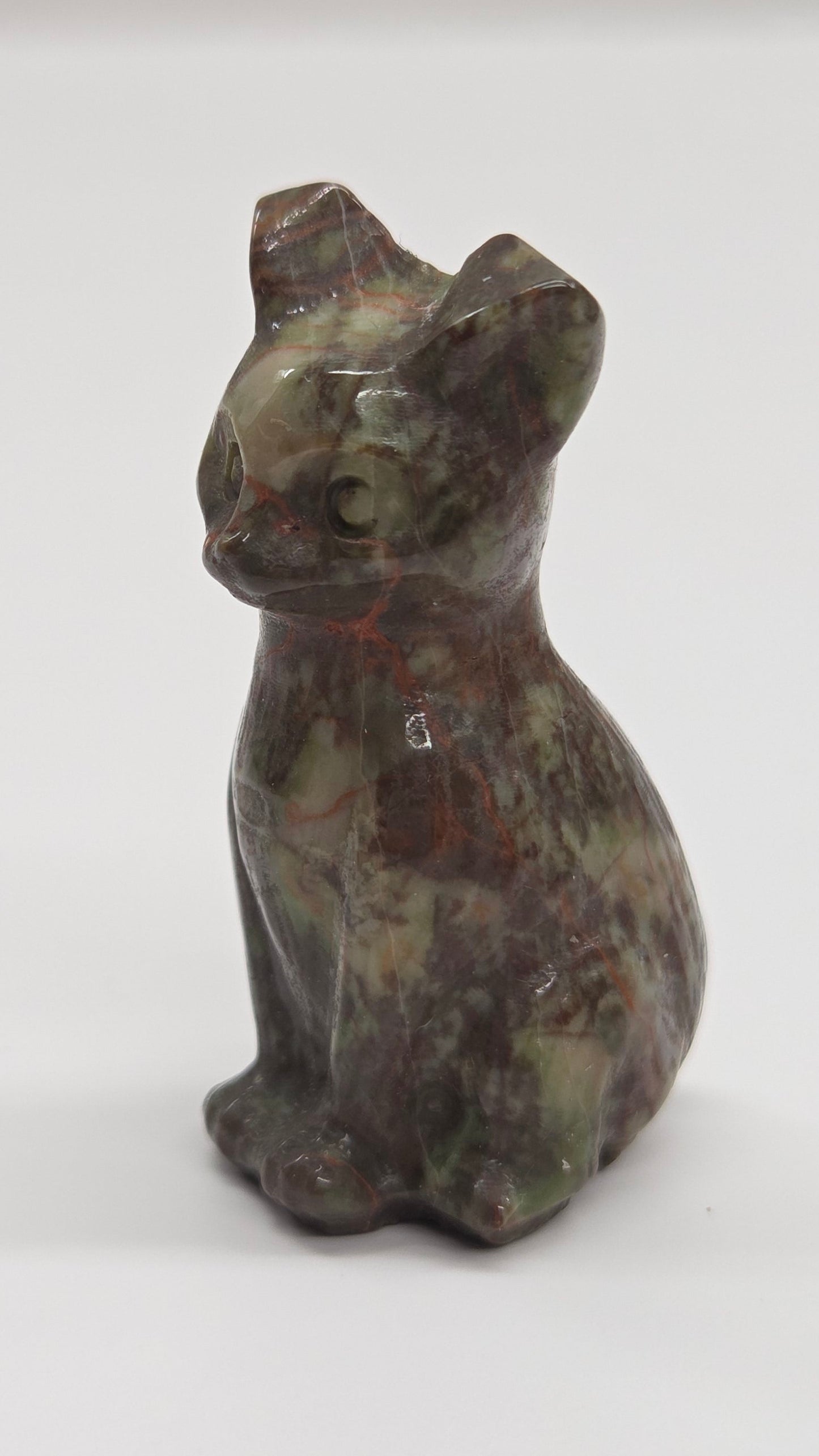 Cat/kitty carving - sitting tall