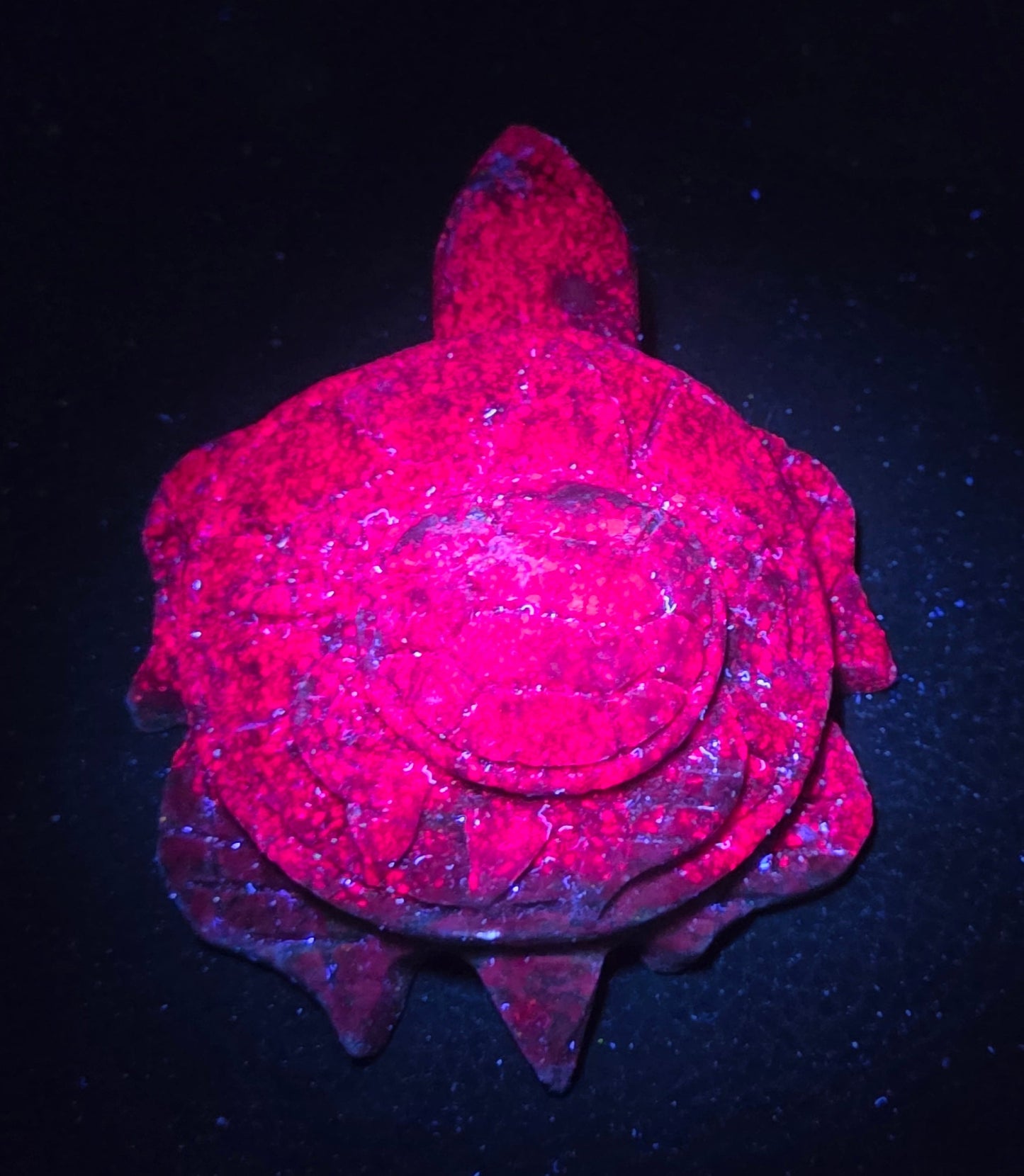 Ruby Kyanite mom & baby turtle (L)