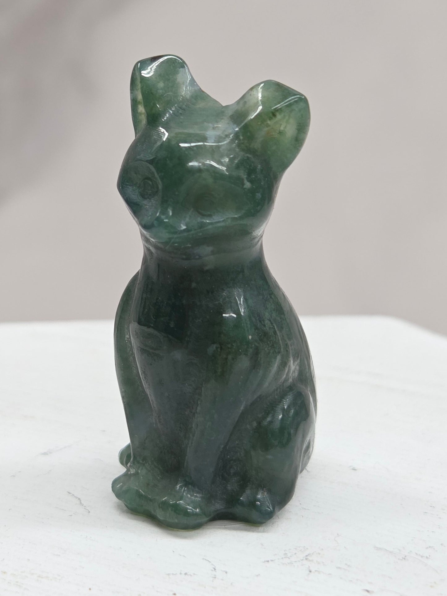 Cat/kitty carving - sitting tall