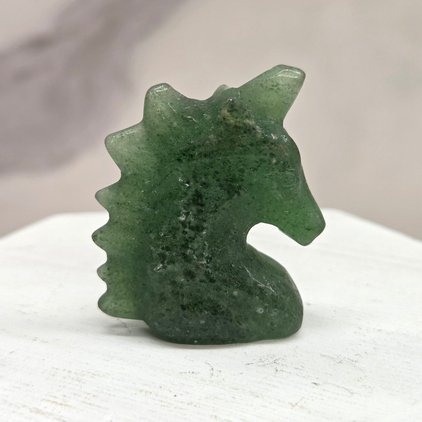 Unicorn carving (S)