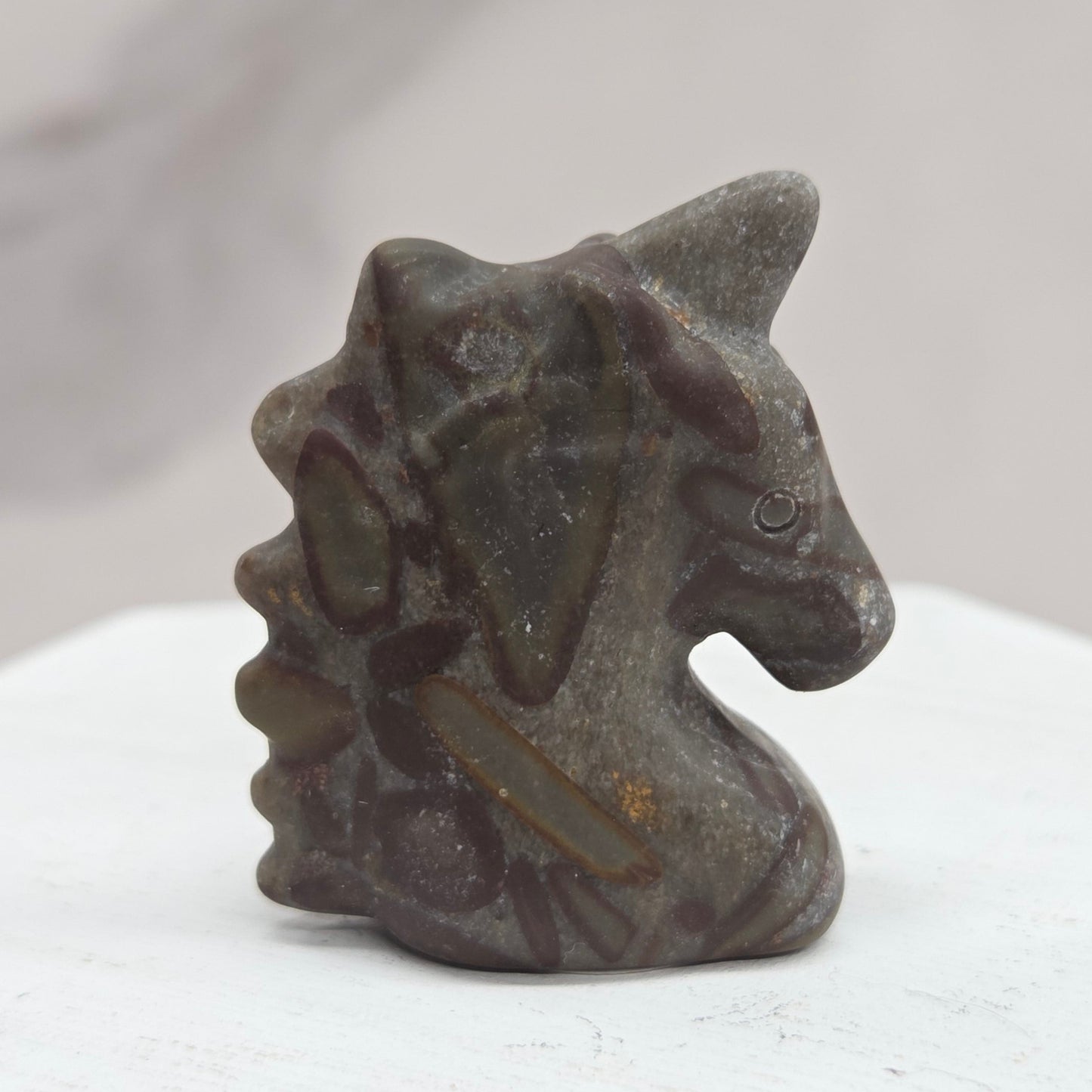 Unicorn carving (S)