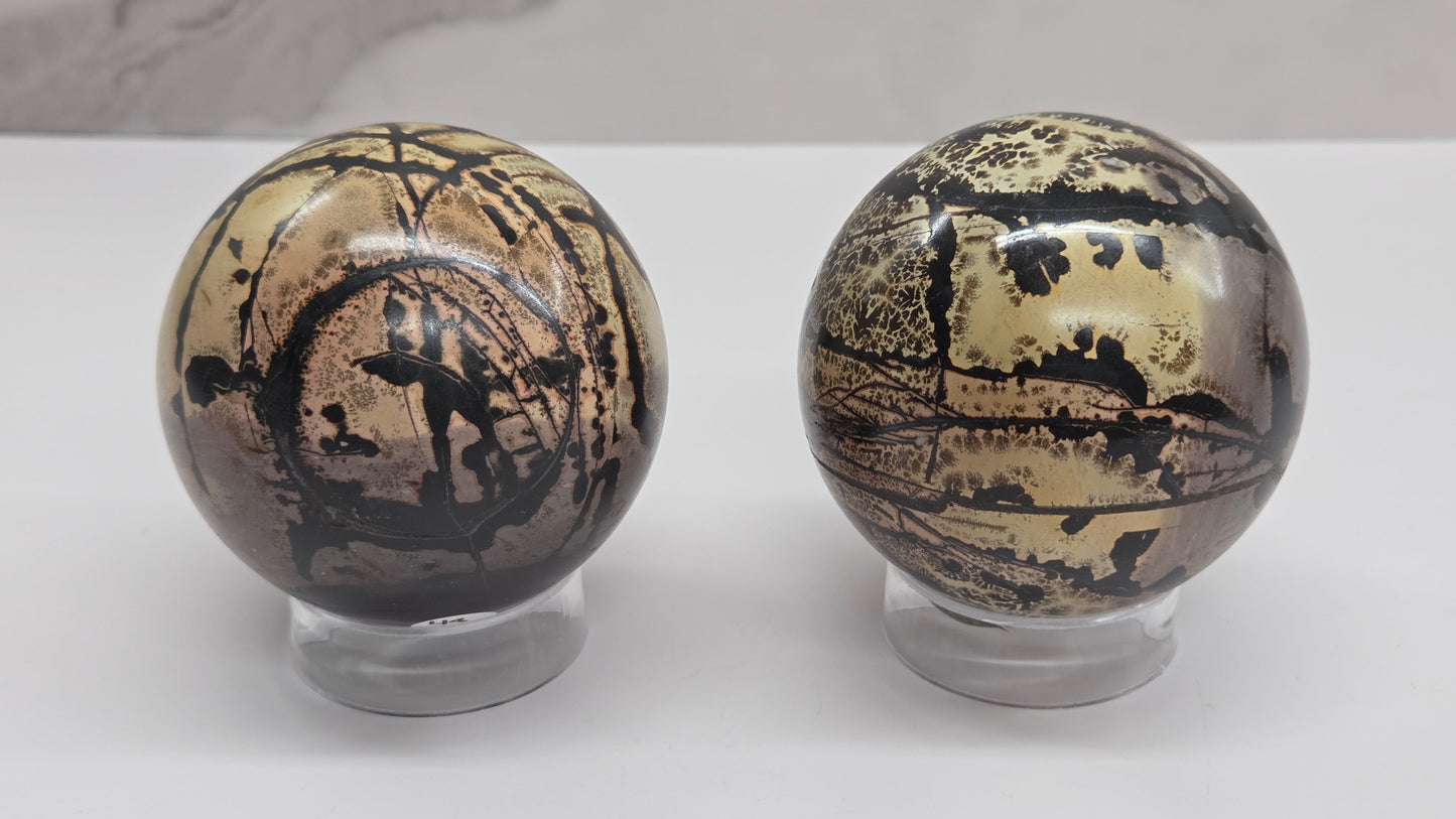 Picture Jasper sphere
