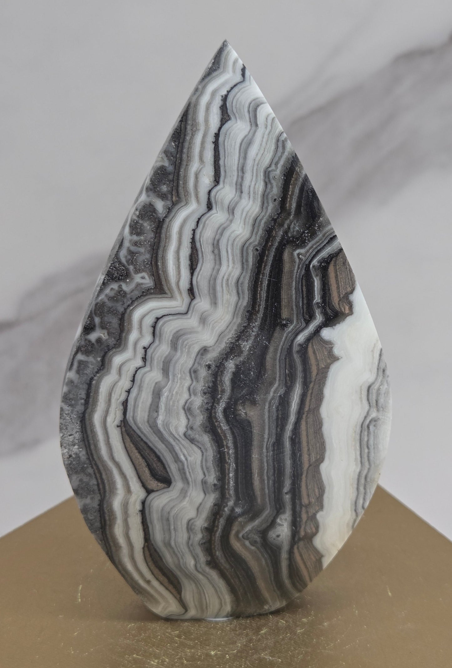 Dendritic Banded Calcite teardrop flames