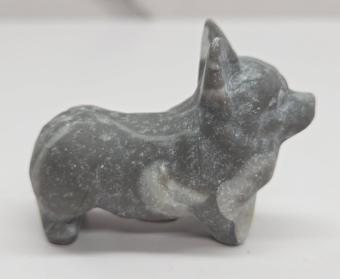 Dog carving - Corgi (L)