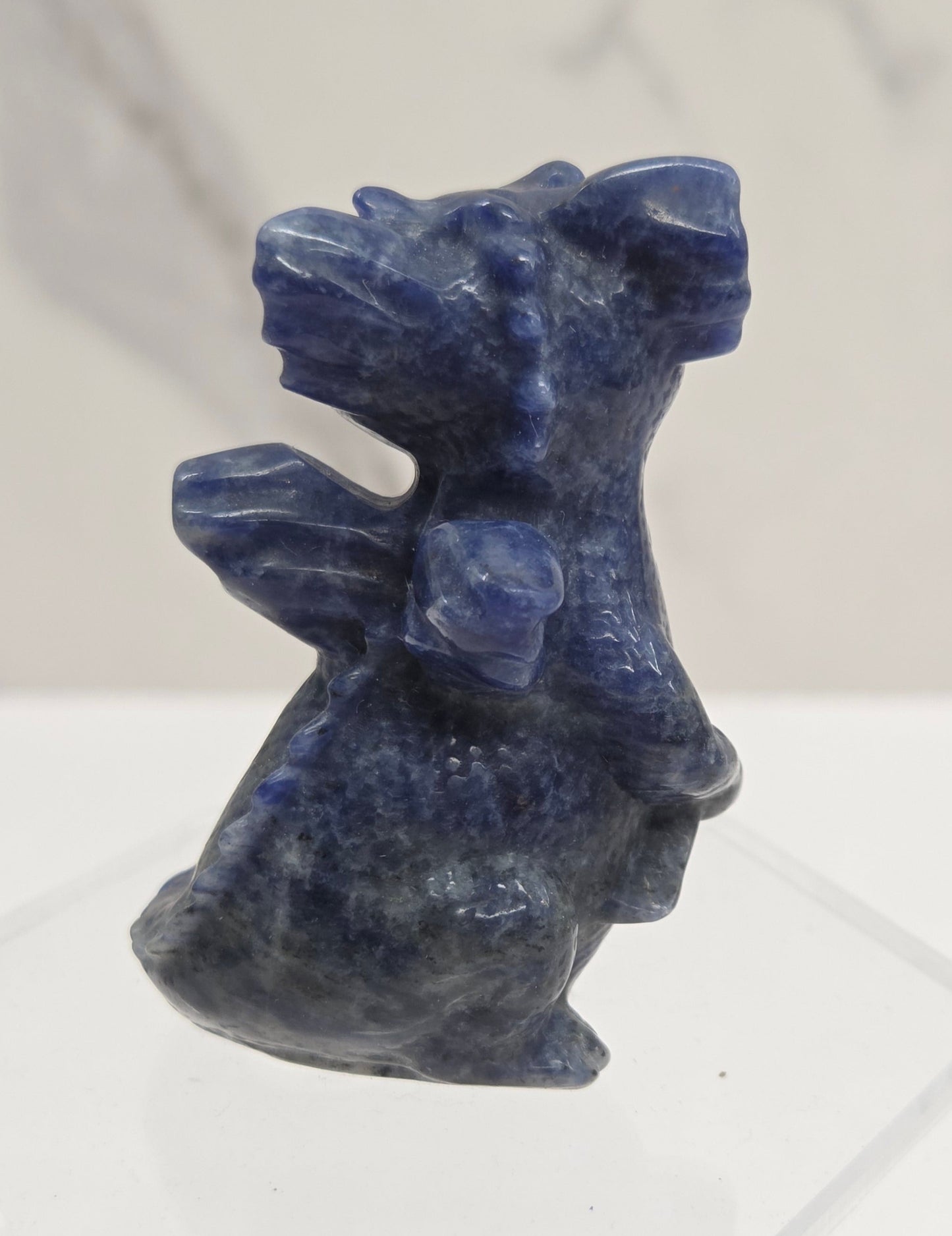 Dragon standing carving (M & L)