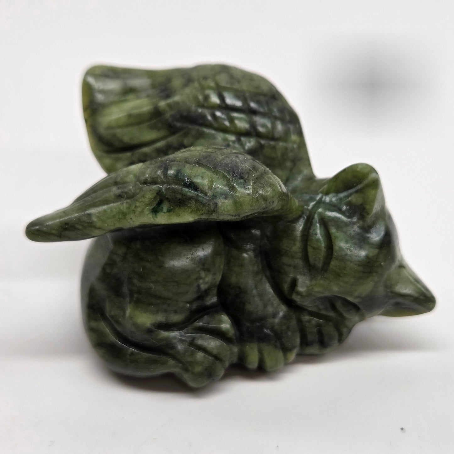 Cat/kitty carving - angel cat (L)